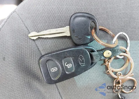 2010 Hyundai Santa Fe Gls from USA, damaged, VIN 5NMSG3AB5AH391525